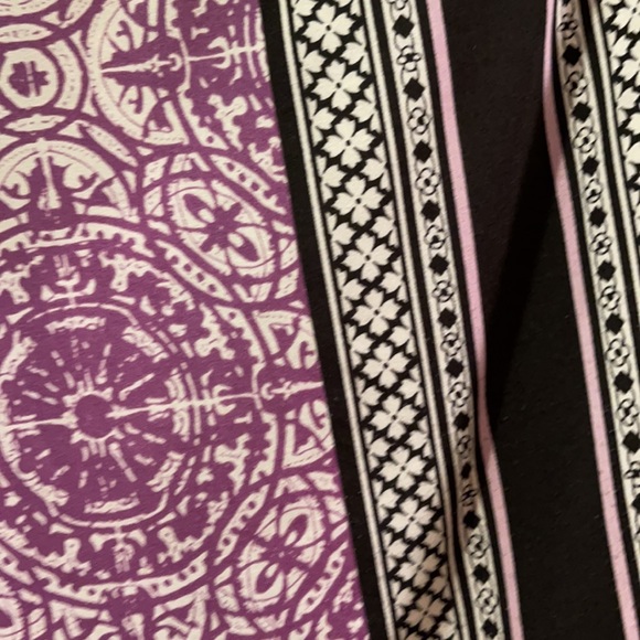 Flowy Top - Picture 3 of 3